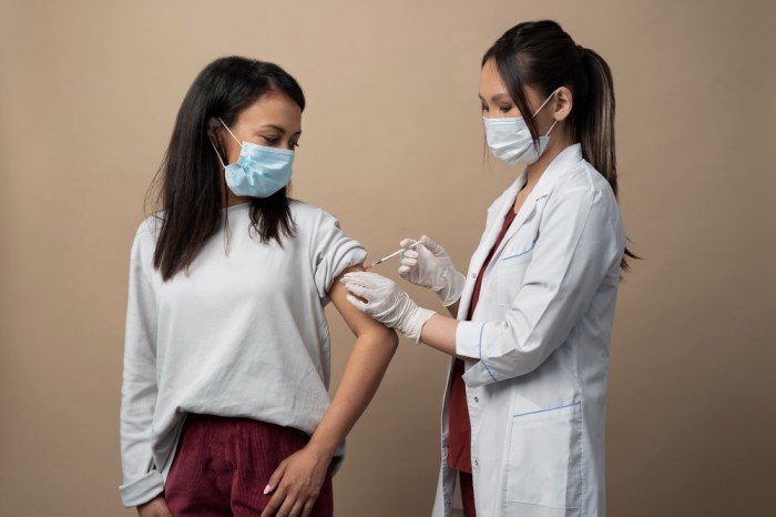 when is the best time to get a flu shot